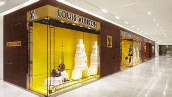 louis vuitton printemps paris store|Louis Vuitton Paris Printemps Haussmann.